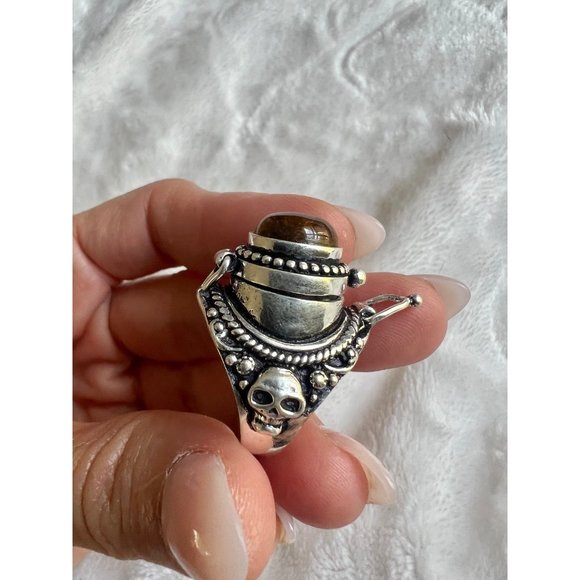 925 Skull + Crossbones Tigers Eye POISON Ring 6 7 8 9 - Picture 6 of 10